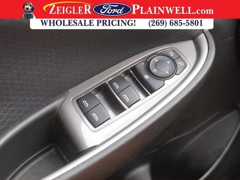 Used 2023 Chevrolet Malibu LT image 30