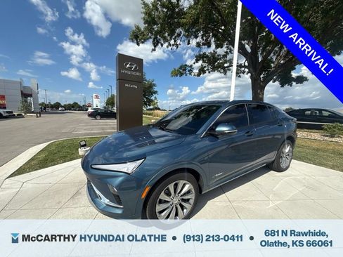 Used 2024 Buick Envista Avenir FWD image 1