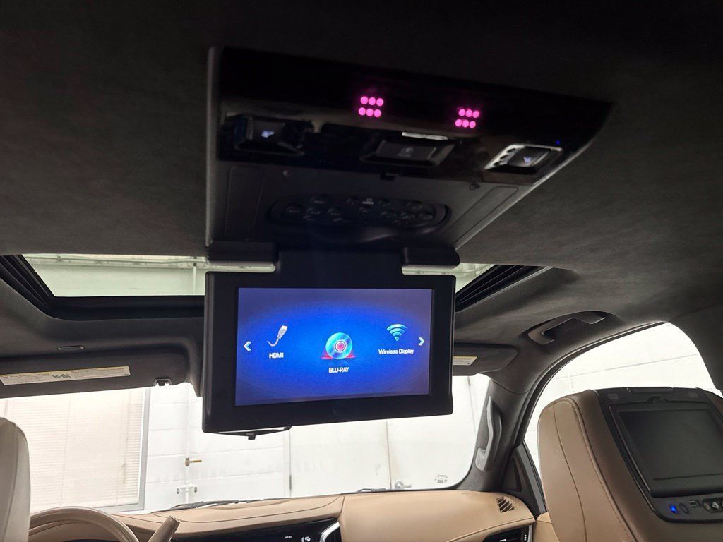 Used 2018 Cadillac Escalade ESV Platinum AWD/4WD image 61