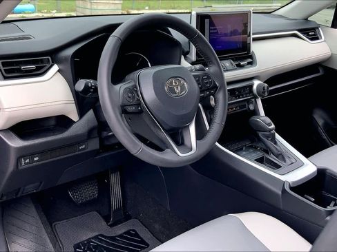 Certified 2025 Toyota RAV4 XLE Premium FWD image 17