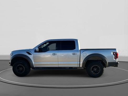 Used 2017 Ford F150 Raptor w/ Equipment Group 802A Luxury image 4