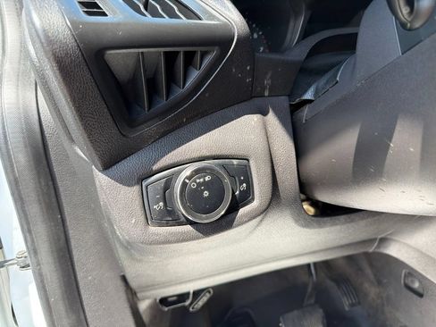 Used 2018 Ford Transit Connect XL FWD image 19