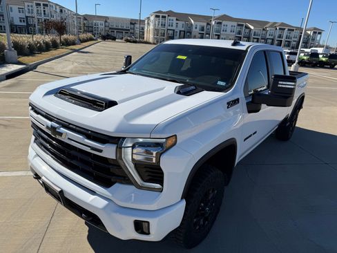 Certified 2024 Chevrolet Silverado 2500 LT w/ Z71 Sport Edition image 15