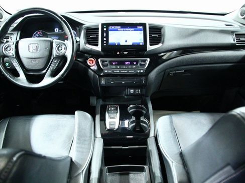 Used 2016 Honda Pilot Touring image 4
