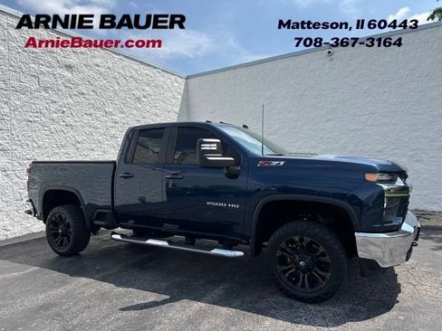 Used 2021 Chevrolet Silverado 2500 LT w/ Convenience Package AWD/4WD image 1