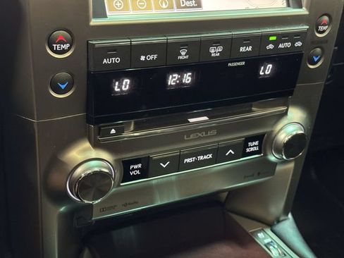 Used 2018 Lexus GX 460 Premium w/ Premium Package AWD/4WD image 22