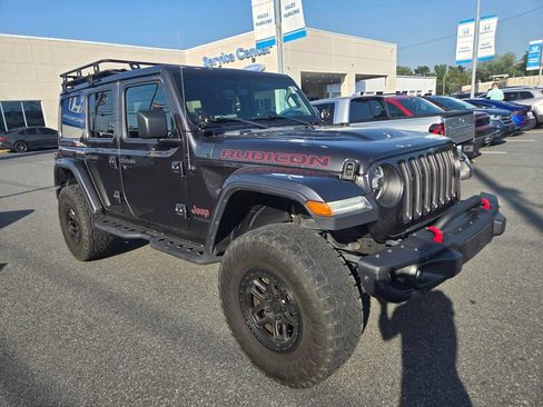Used 2020 Jeep Wrangler Unlimited Rubicon w/ Dual Top Group AWD/4WD image 3