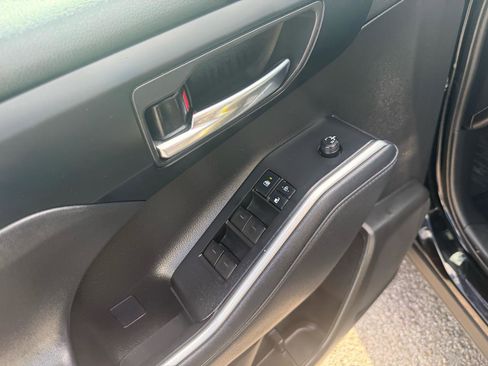 Used 2021 Toyota Highlander XSE FWD image 15
