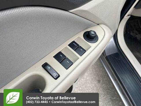 Used 2011 Ford Fusion SE w/ 202A Rapid Spec Order Code image 11