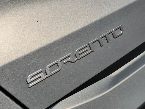 New 2026 Kia Sorento LX image 8