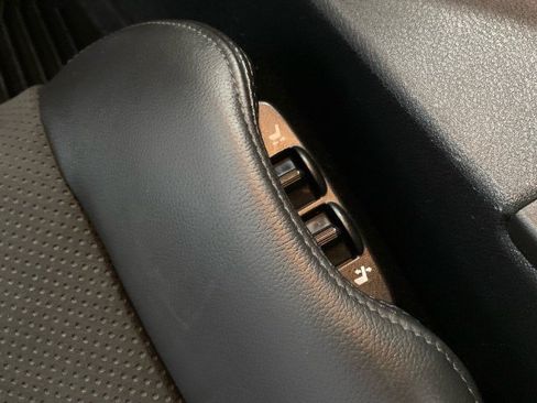 Used 2025 Nissan Z Performance w/ Floor Mat Package RWD image 13