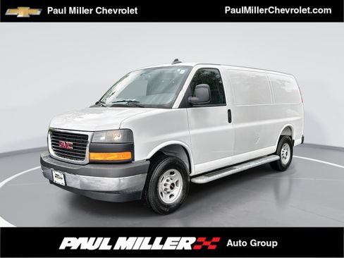 Certified 2025 GMC Savana 2500 w/ Driver Convenience Package RWD image 1