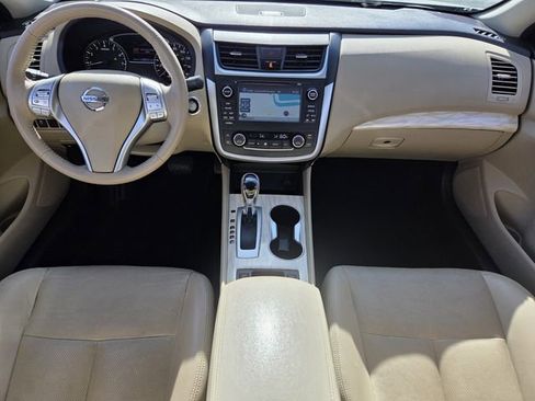 Used 2016 Nissan Altima 2.5 SL w/ 2.5 Technology Package FWD image 12
