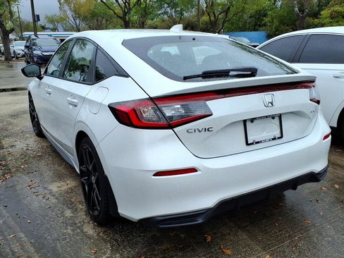 Used 2023 Honda Civic Sport image 8