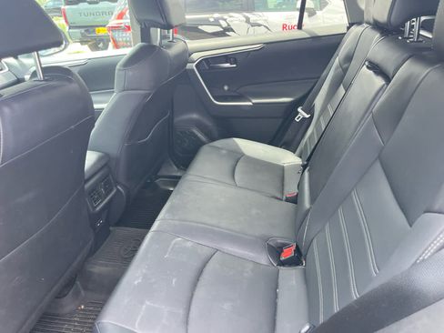 Certified 2022 Toyota RAV4 XLE Premium AWD/4WD image 5