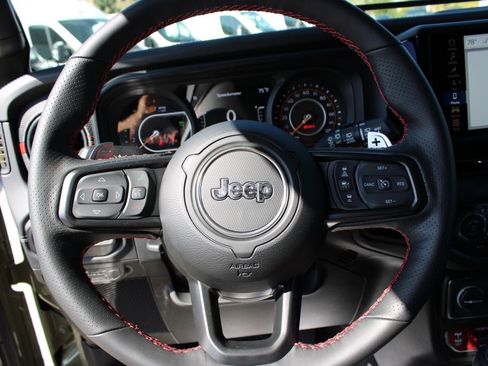 New 2026 Jeep Wrangler Unlimited Rubicon 392 w/ Quick Order Package 27X Moab AWD/4WD image 30
