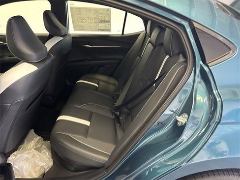 Used 2025 Toyota Camry SE w/ Multimedia Upgrade Package image 22