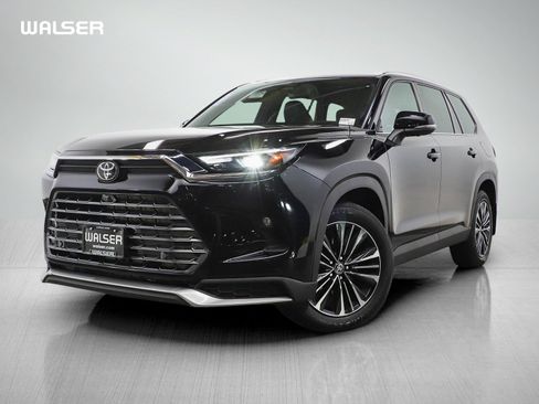Used 2025 Toyota Grand Highlander AWD Hybrid image 1