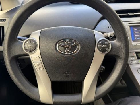 Used 2012 Toyota Prius Three image 17