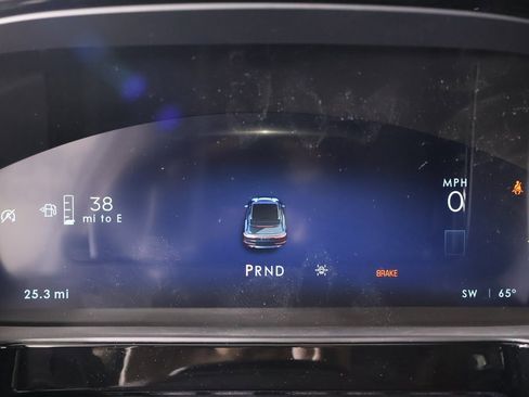 New 2026 Lincoln Corsair Premiere image 4