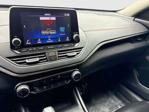 Used 2022 Nissan Altima 2.5 SR FWD image 24