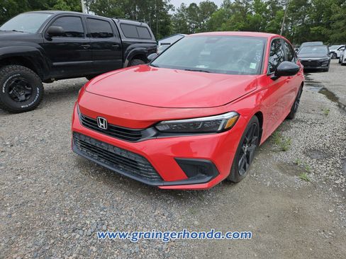 Used 2022 Honda Civic Sport image 2