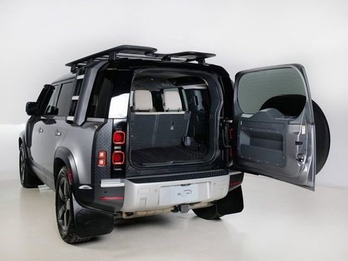 Used 2020 Land Rover Defender 110 HSE image 31