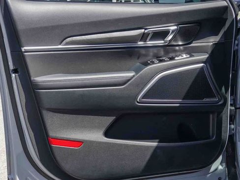 Certified 2025 Kia Telluride EX X-Line AWD/4WD image 19