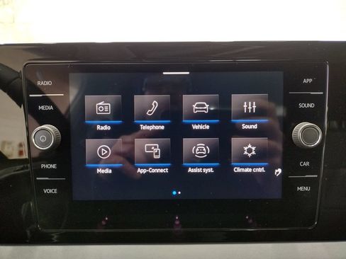 New 2026 Volkswagen Jetta SE FWD image 27