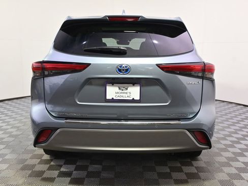Used 2023 Toyota Highlander Platinum AWD/4WD image 5