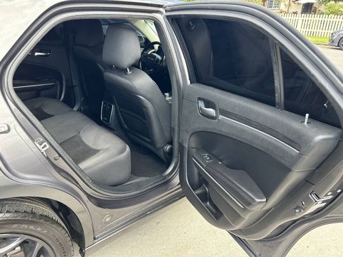 Used 2019 Chrysler 300 Touring w/ Sport Appearance Package RWD image 17