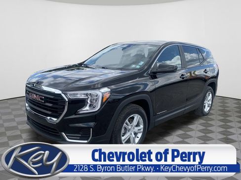 Used 2023 GMC Terrain SLE FWD image 1