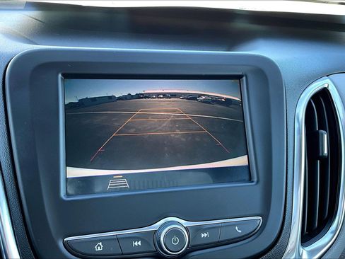 Used 2021 Chevrolet Equinox LT FWD image 21