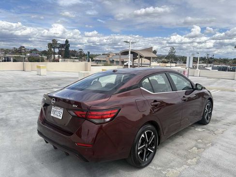 Used 2025 Nissan Sentra SV FWD image 28