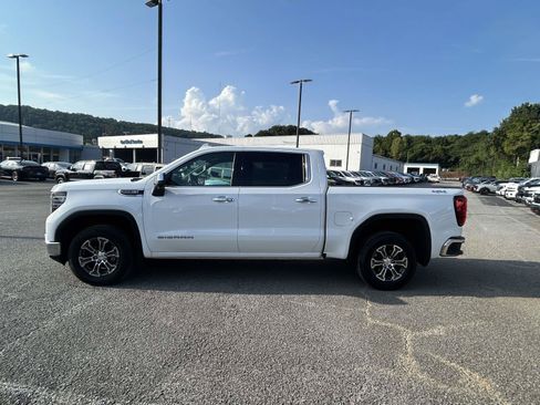 Used 2026 GMC Sierra 1500 SLT AWD/4WD image 4