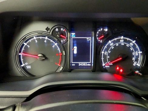 Used 2023 Toyota 4Runner SR5 Premium w/ Moonroof Package AWD/4WD image 15