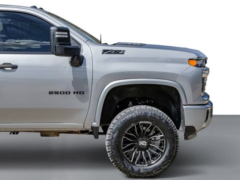 Used 2024 Chevrolet Silverado 2500 Custom w/ Custom Value Package AWD/4WD image 8