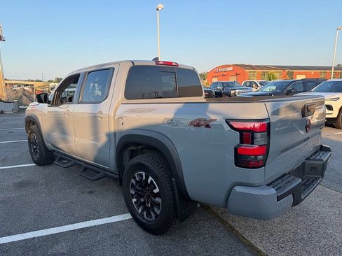 Used 2024 Nissan Frontier PRO-4X w/ Technology Package AWD/4WD image 6
