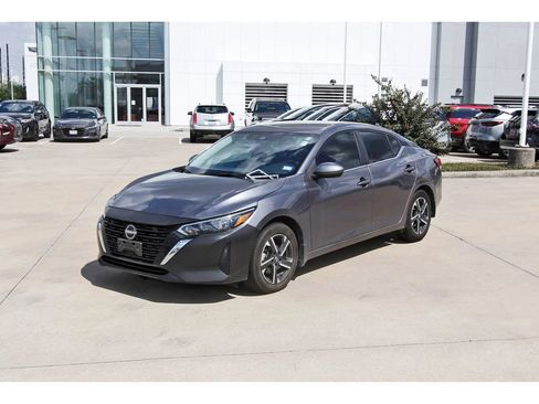 Used 2024 Nissan Sentra SV FWD image 3