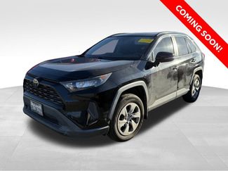 Certified 2019 Toyota RAV4 LE video 1
