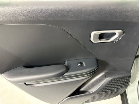 New 2026 Kia K4 LXS image 32
