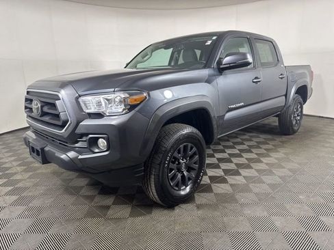 Used 2023 Toyota Tacoma SR5 w/ Technology Package image 8
