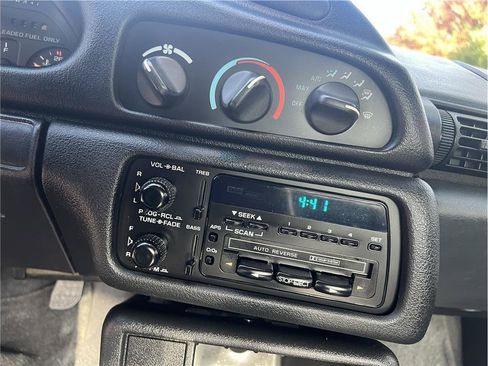 Used 1994 Chevrolet Camaro LT image 14