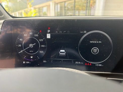 Used 2024 Kia Sportage SX FWD image 5
