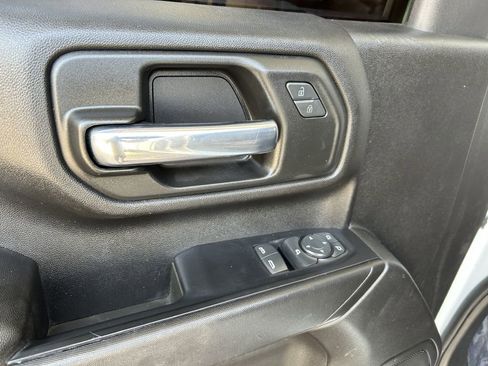 Used 2022 Chevrolet Silverado 2500 W/T w/ WT Convenience Package image 4