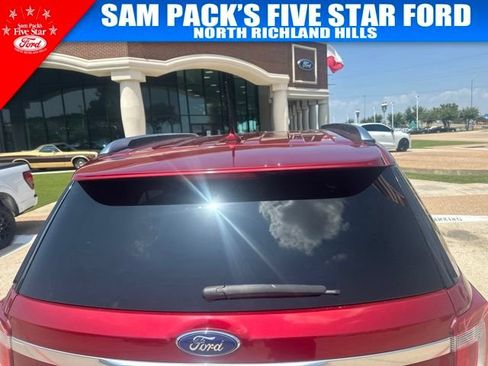 Used 2019 Ford Explorer Platinum AWD/4WD image 7