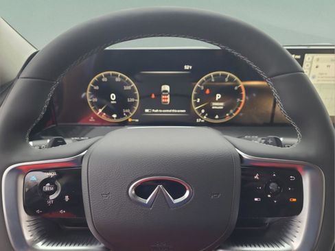 New 2026 INFINITI QX80 Luxe image 16