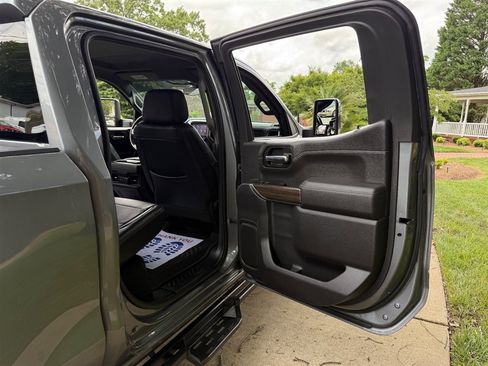 Used 2021 Chevrolet Silverado 1500 LT Trail Boss w/ Bed Protection Package AWD/4WD image 59