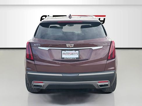 Used 2022 Cadillac XT5 Premium Luxury w/ Technology Package AWD/4WD image 6