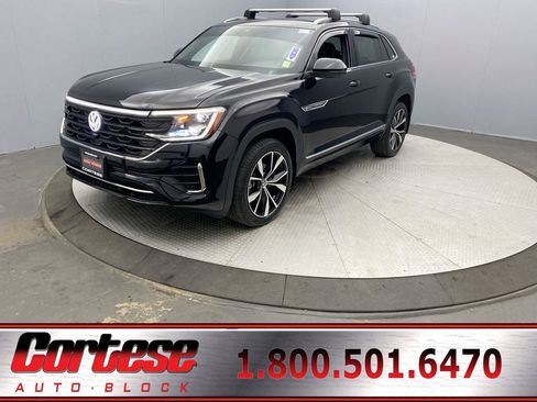 Used 2024 Volkswagen Atlas Cross Sport SEL Premium R-Line AWD/4WD image 1